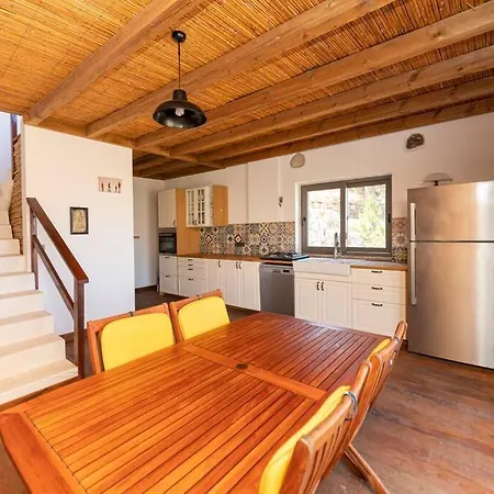 Nyaraló 1 Bedroom Private Duplex House With A View - *